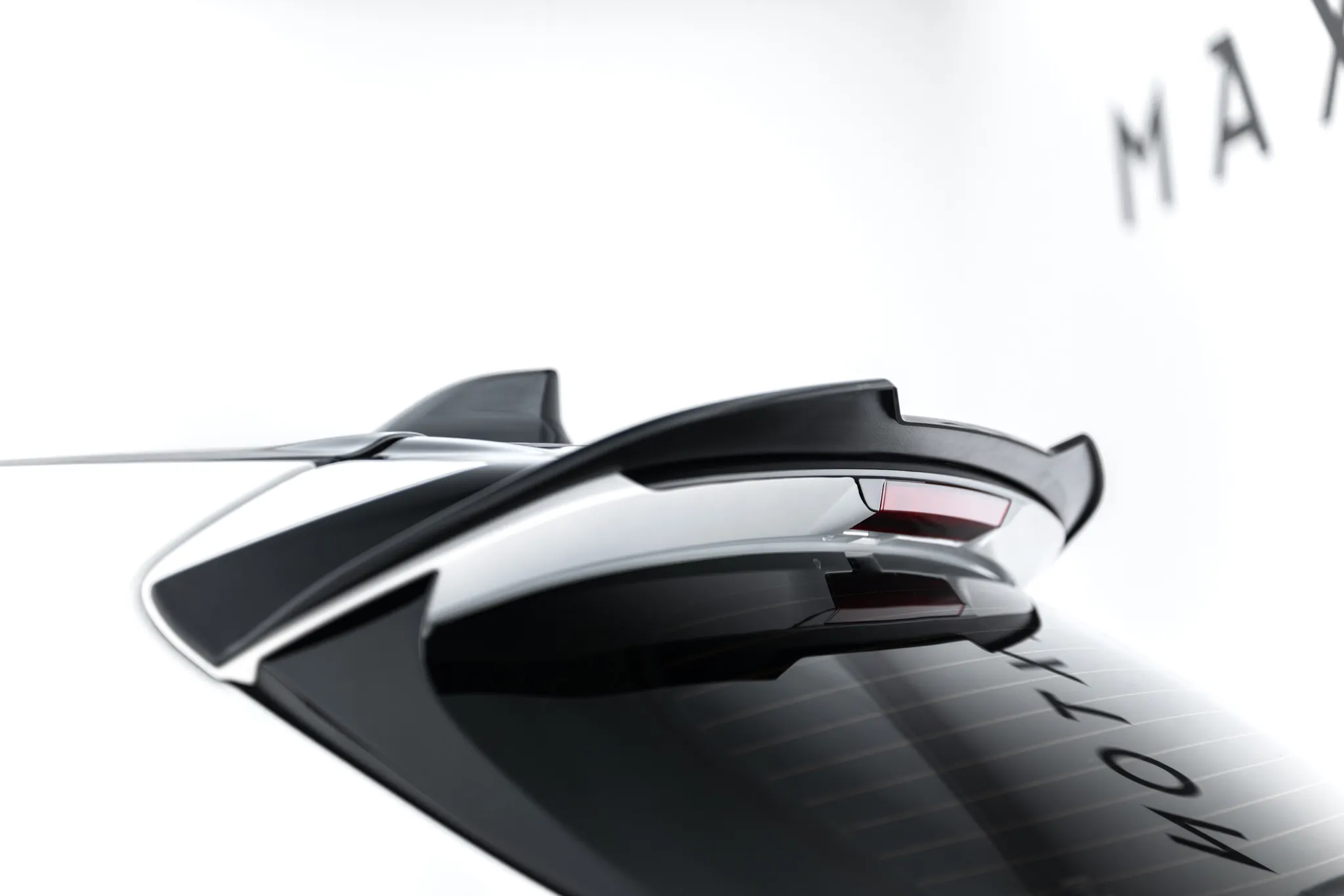 Takspoiler Toyota GR Corolla XII 2022 - 2024 | Glossy Black Edition – bilde 3