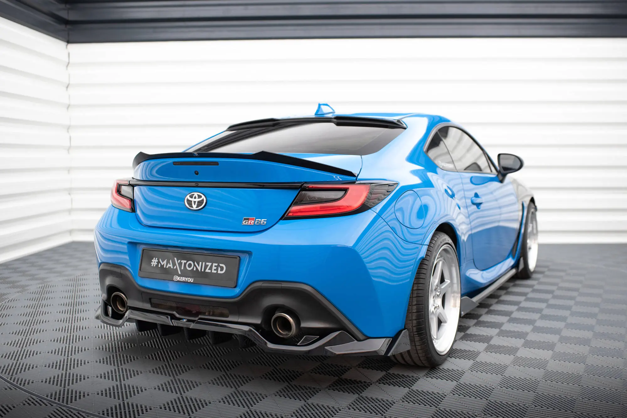 Takspoiler Toyota GR86 2021 - > | Glossy Black Edition – bilde 6
