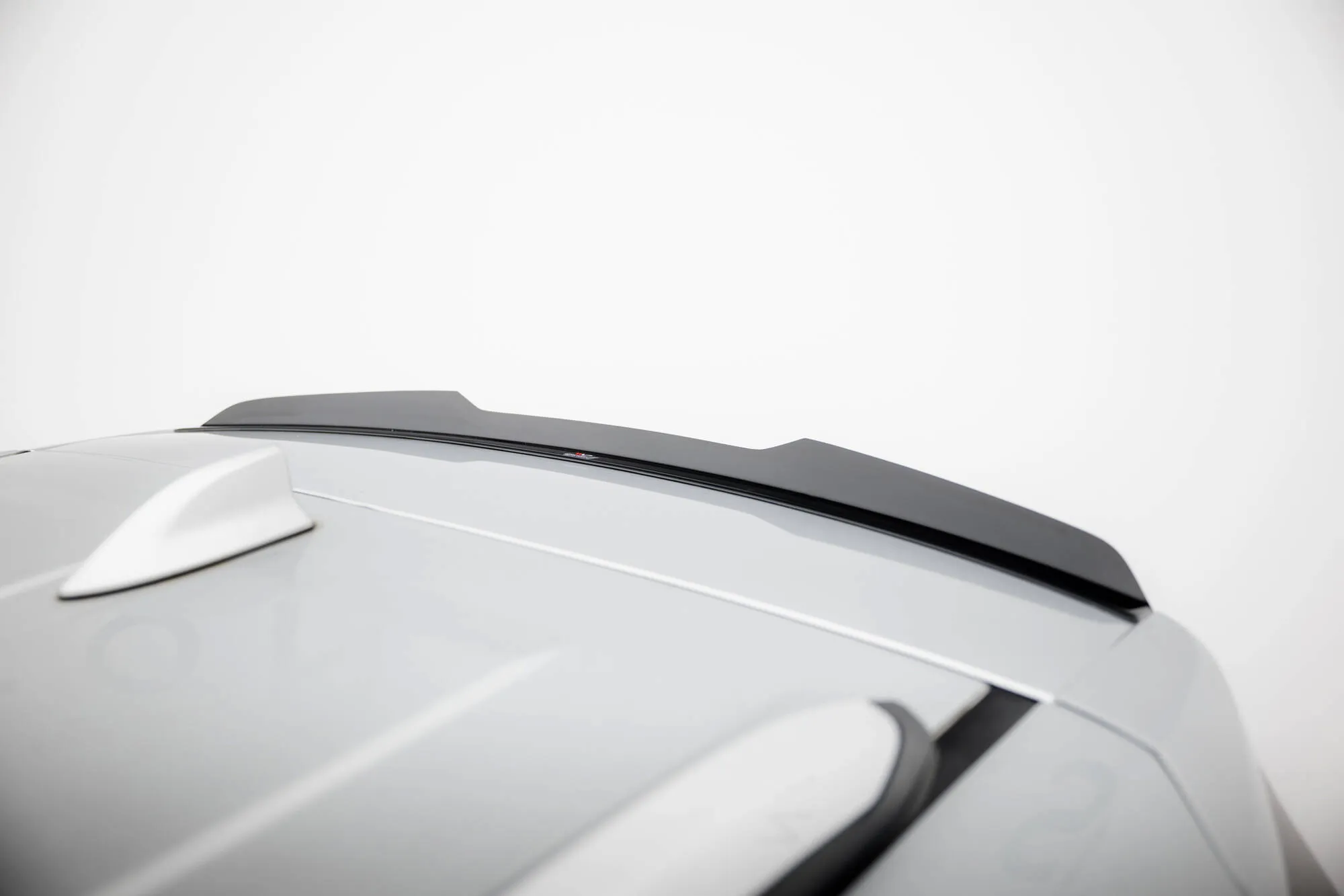 Takspoiler Toyota Sienna IV 2020 -> | Glossy Black Edition – bilde 2