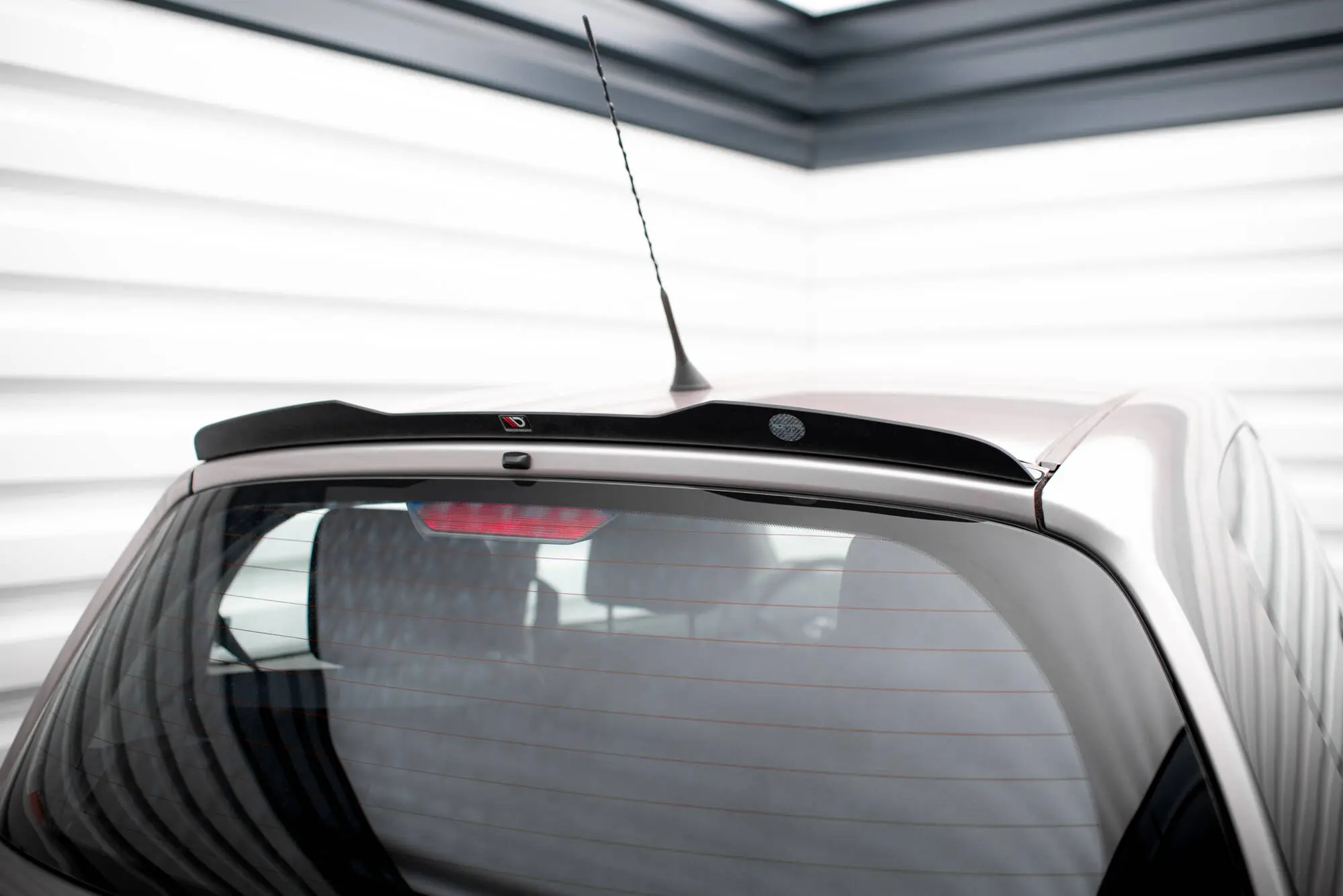 Takspoiler Toyota Yaris T-Sport Mk1 facelift 2003 - 2006 | Glossy Black Edition