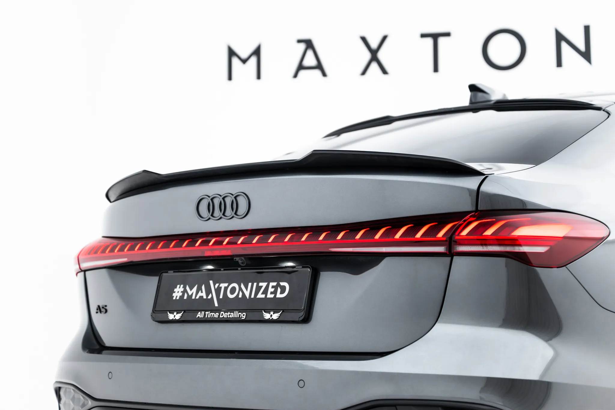 Takspoiler V.1 Audi A5 (B10) 2024 -> | Glossy Black Edition