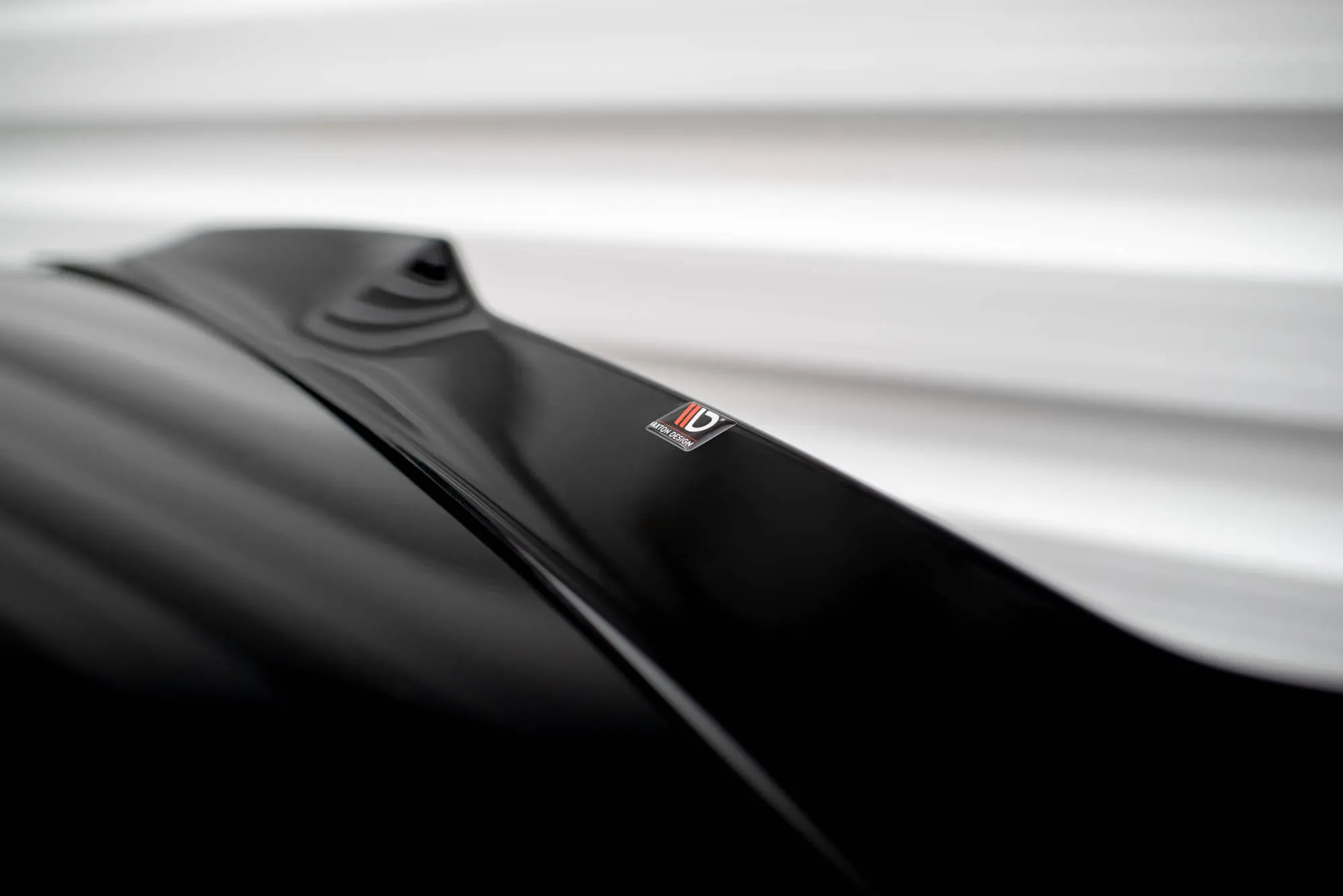 Takspoiler V.1 BMW 7 (G70) M-Pack 2022 -> | Glossy Black Edition – bilde 5