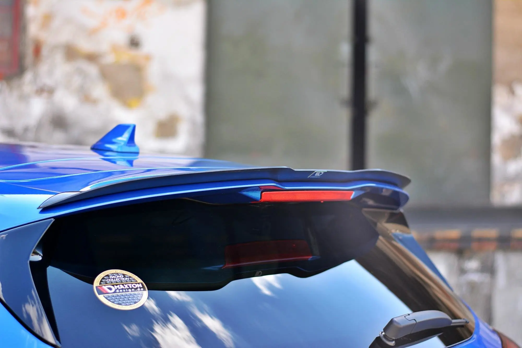 TAKSPOILER V.1 FORD FOCUS ST-LINE MK4 2018-> – bilde 3