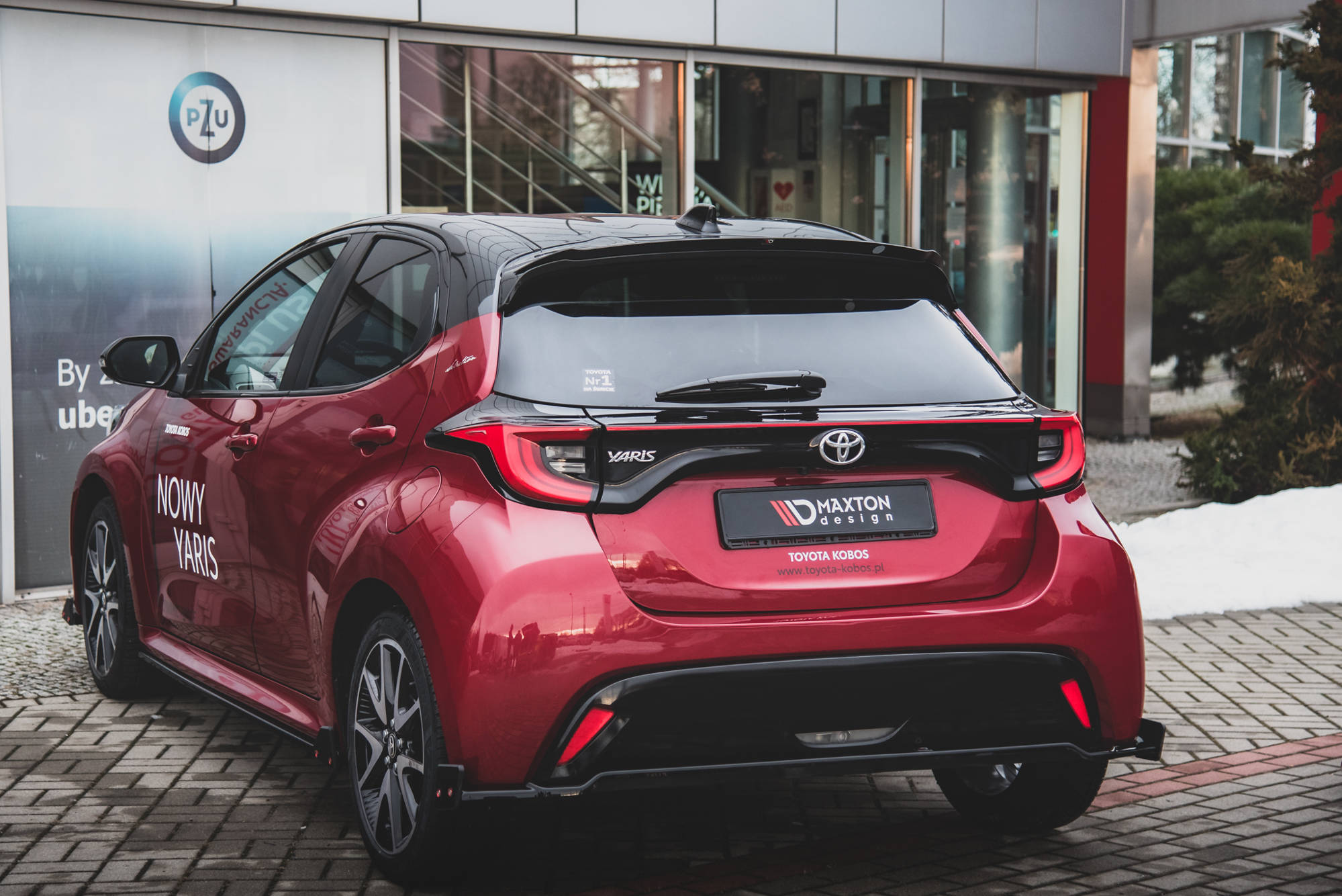 TAKSPOILER V.1 TOYOTA YARIS IV 2019- – bilde 4