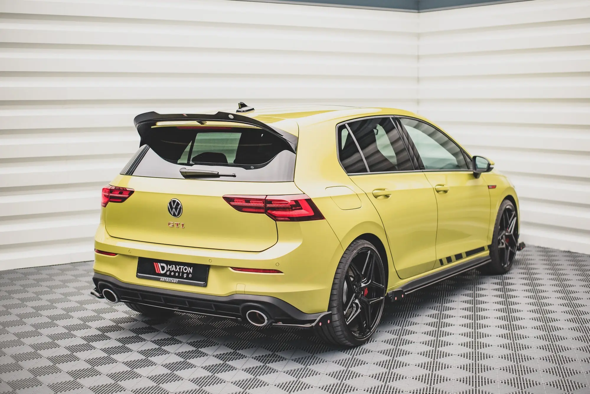 TAKSPOILER V.1 VW GOLF VIII R / R-PERFORMANCE 2020-> / VW GOLF VIII GTI CLUBSPORT 2020-> – bilde 4