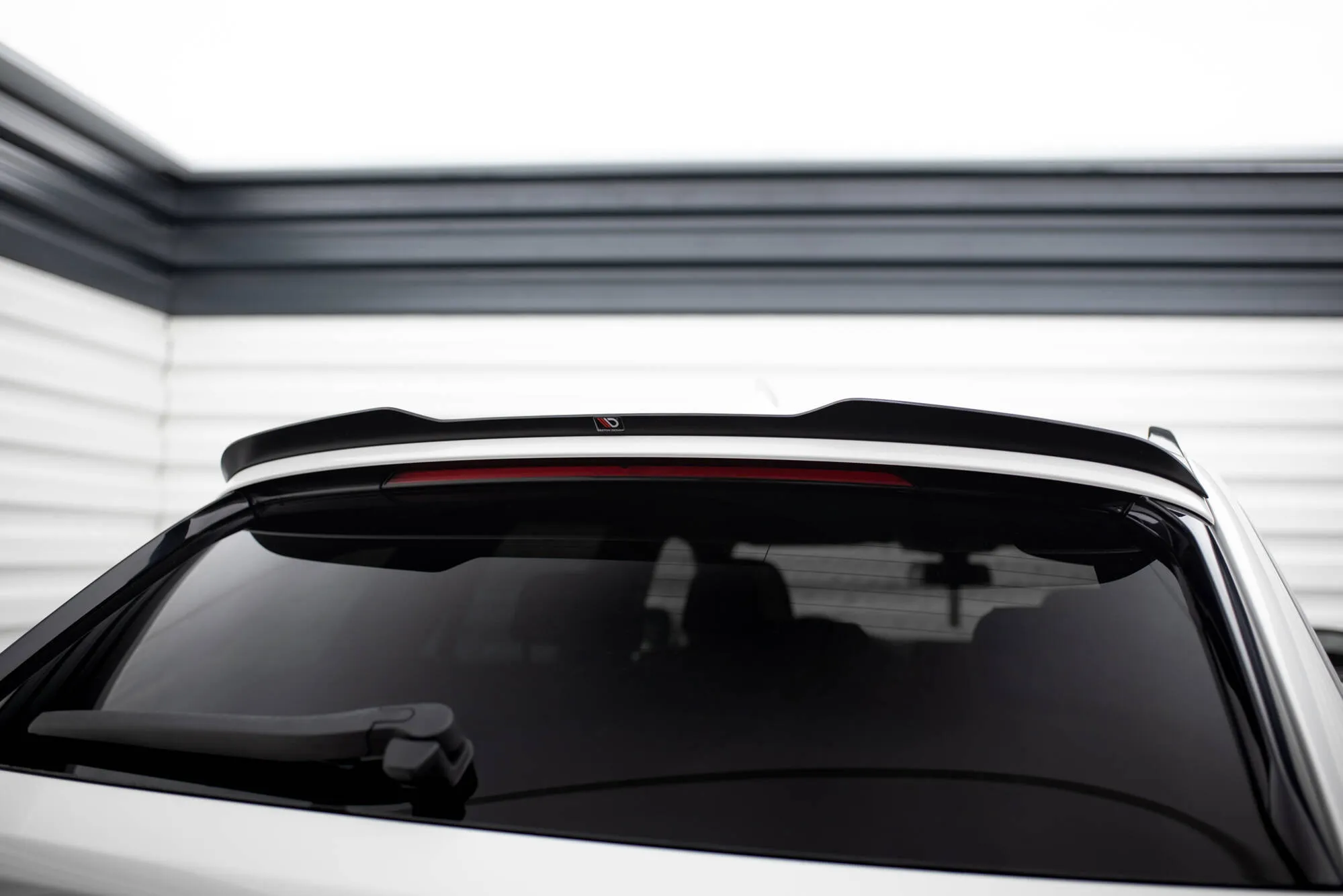 Takspoiler V.2 BMW 5 (G31) M-Pack 2017 - 2020 | Glossy Black Edition