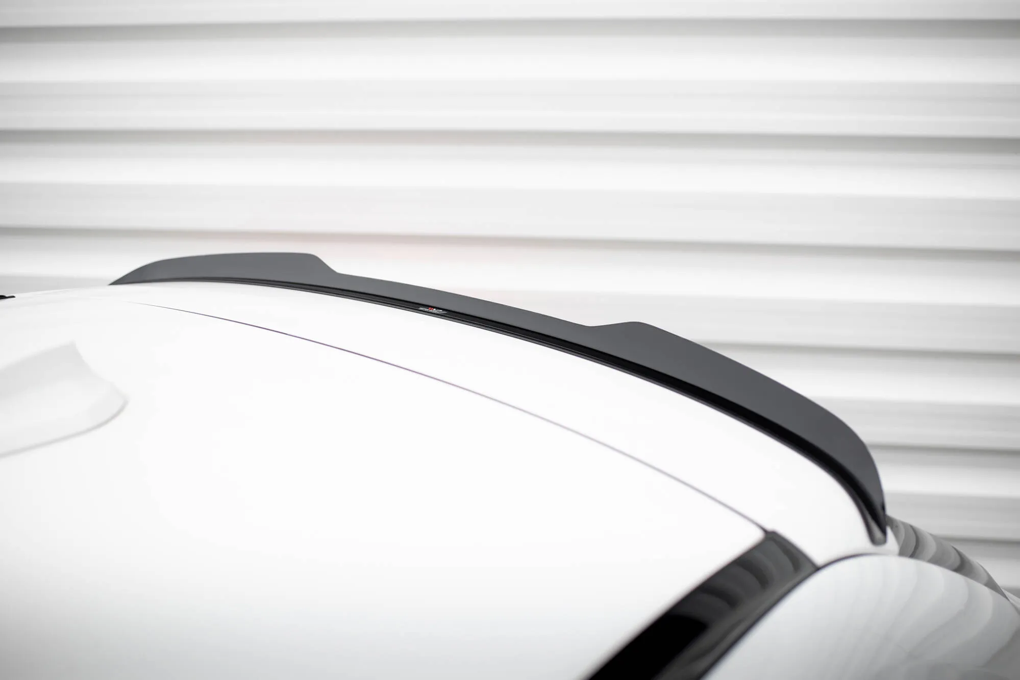 Takspoiler V.2 BMW 5 (G31) M-Pack 2017 - 2020 | Glossy Black Edition – bilde 2