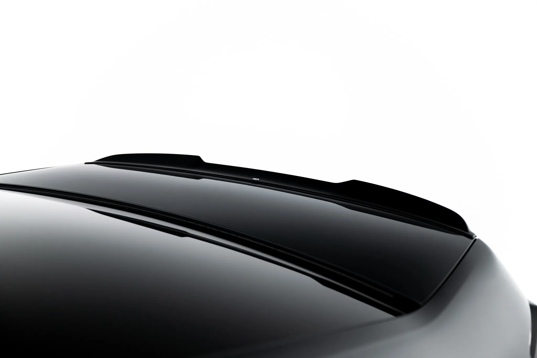 Takspoiler V.2 BMW 7 (G70) M-Pack 2022 -> | Glossy Black Edition – bilde 6
