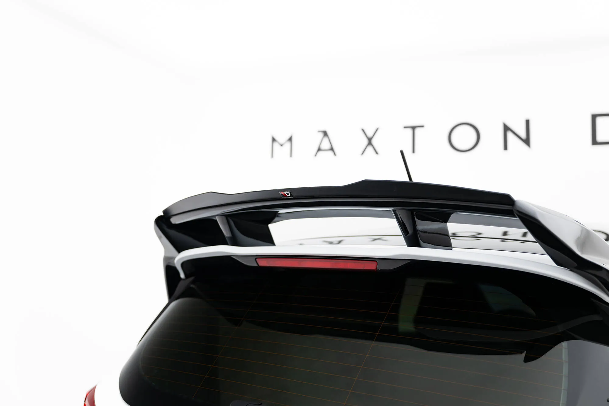 Takspoiler V.2 Ford Fiesta Mk7 ST / ST-Line 2016 - 2023 | Glossy Black Edition