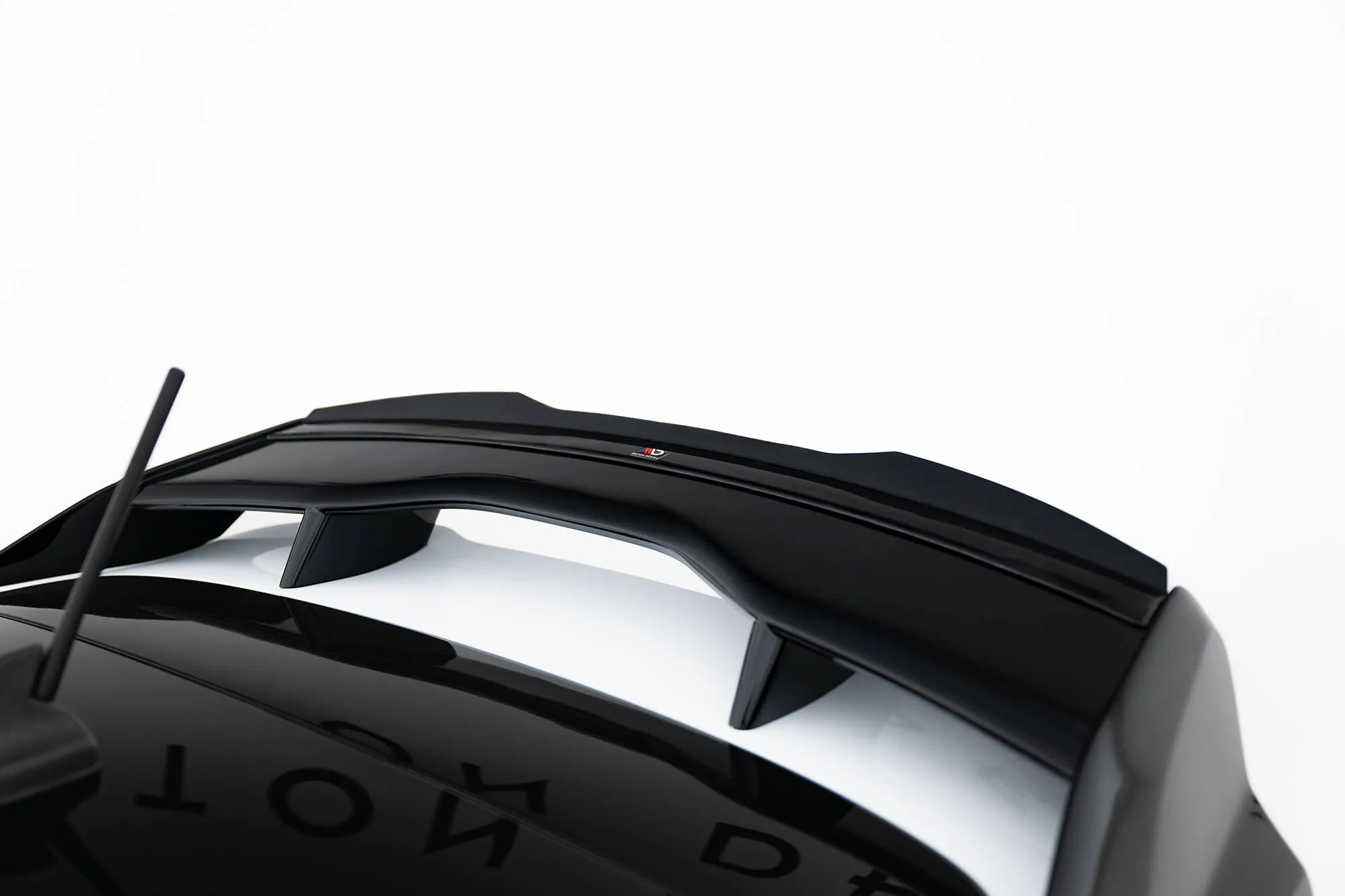 Takspoiler V.2 Ford Fiesta Mk7 ST / ST-Line 2016 - 2023 | Glossy Black Edition – bilde 3