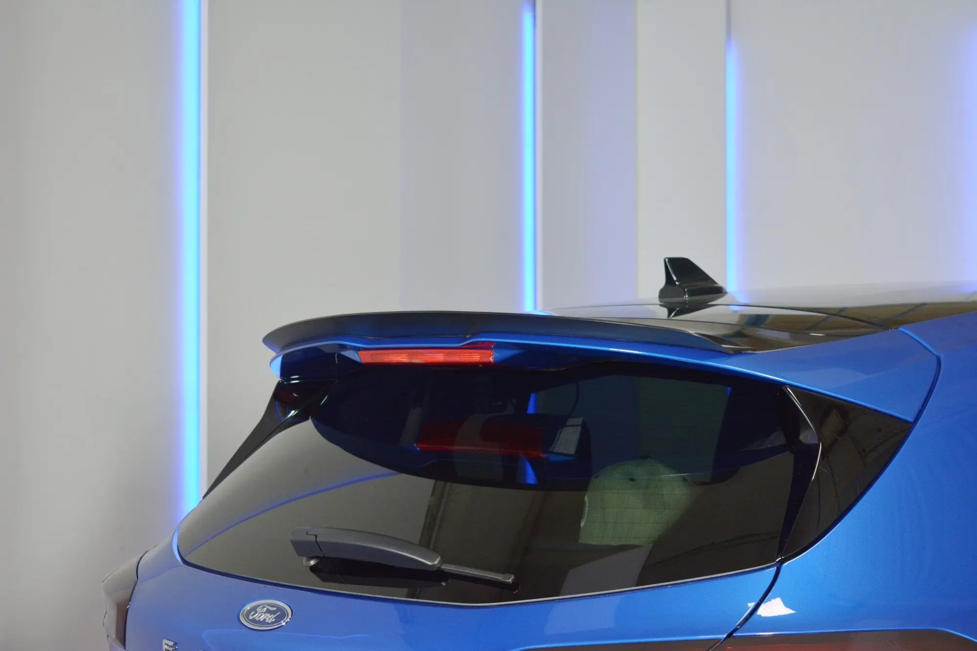 TAKSPOILER V.2 FORD FOCUS ST-LINE MK4 2018-> – bilde 3