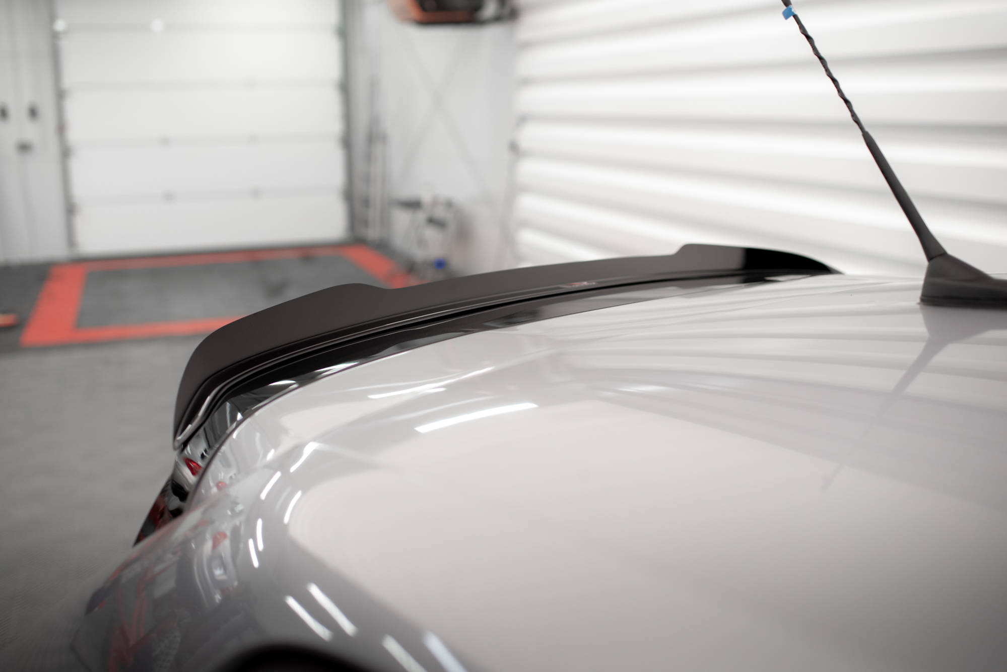 TAKSPOILER V.2 Peugeot 208 II / Peugeot e-208 2019 -> – bilde 3