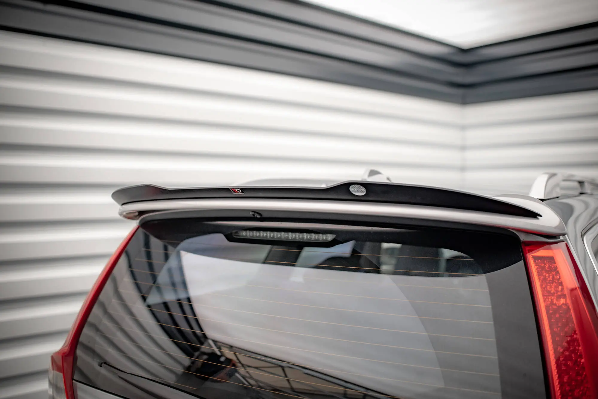 TAKSPOILER V.2 Volvo V70 III 2007 - 2013 Image 1