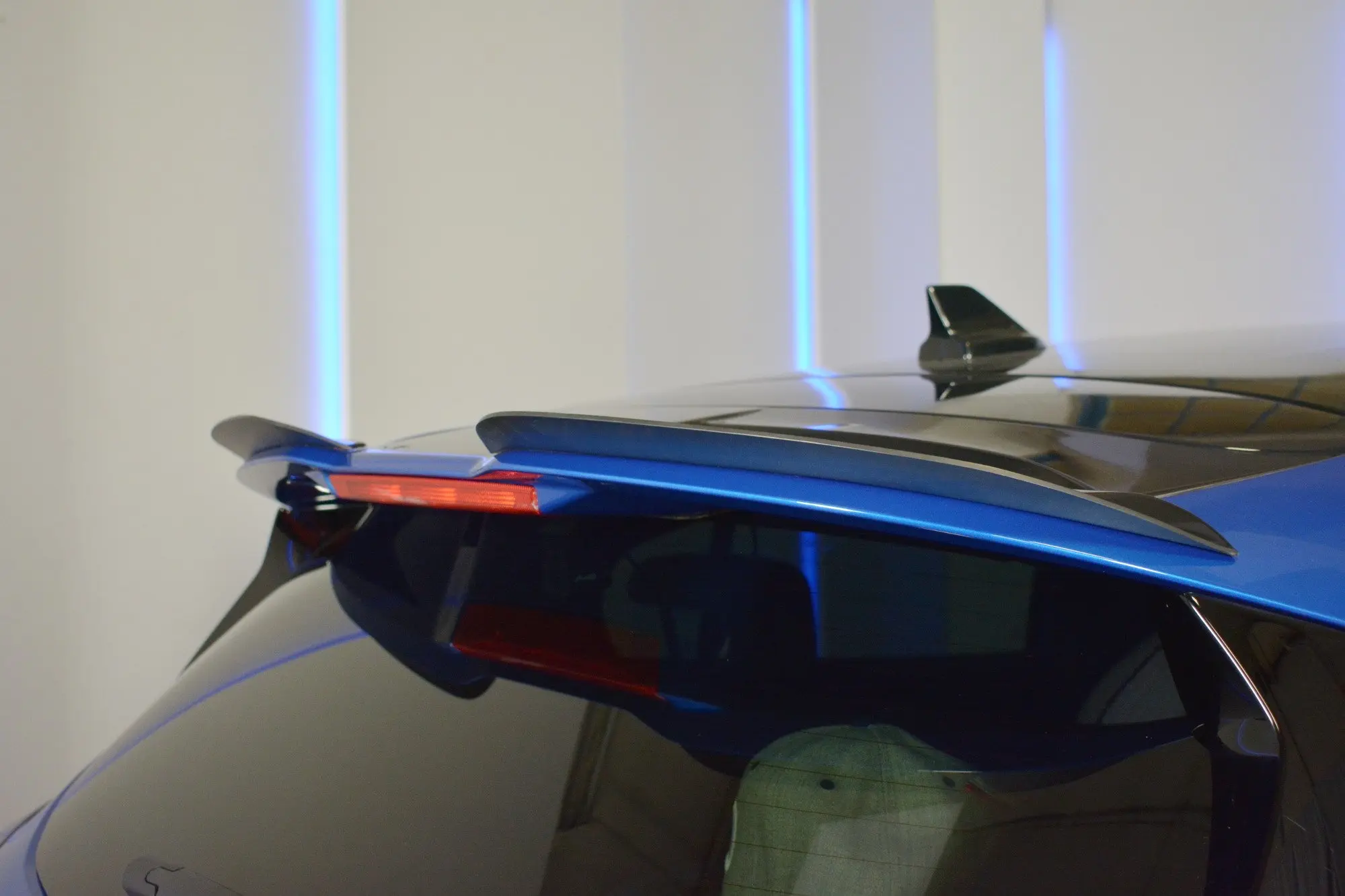 TAKSPOILER V.3 FORD FOCUS ST-Line MK4 2018-> – bilde 3