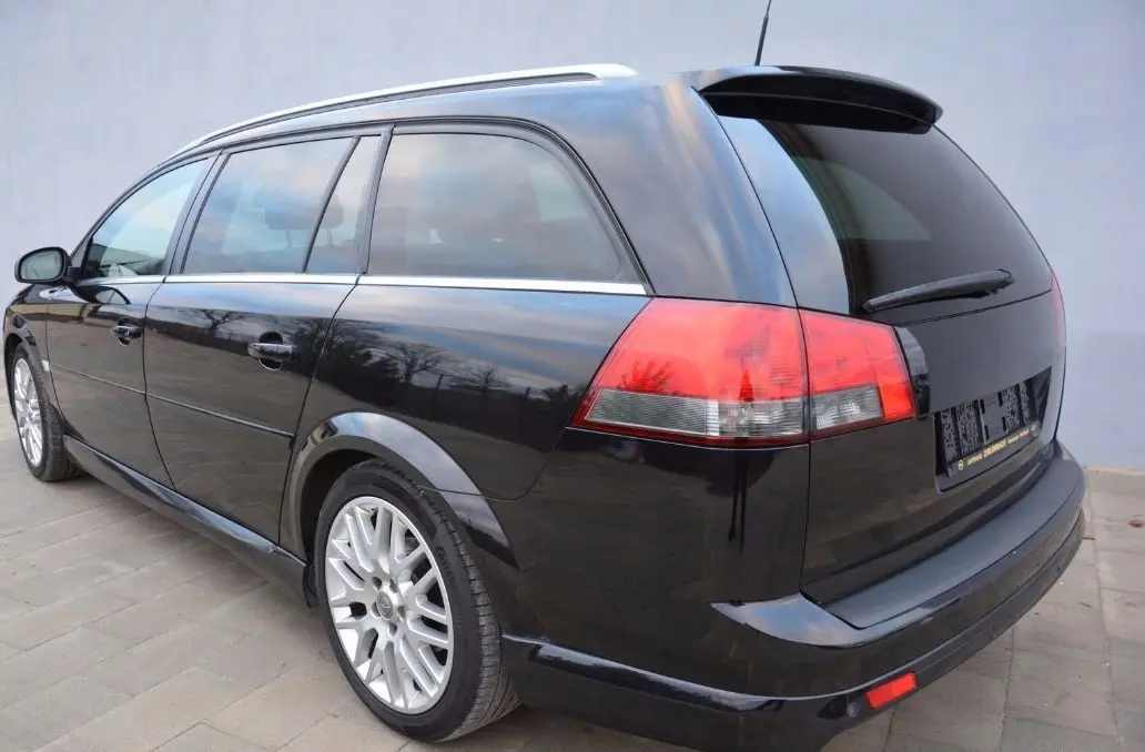 Takspoiler / vinge Opel Vectra C Stasjonsvogn 2002 - 2008