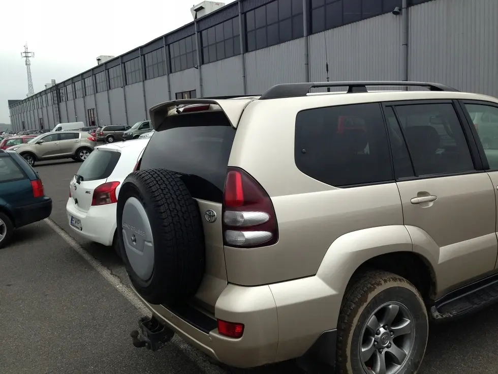 Takspoiler / vinge Toyota Land Cruiser J120 – bilde 3