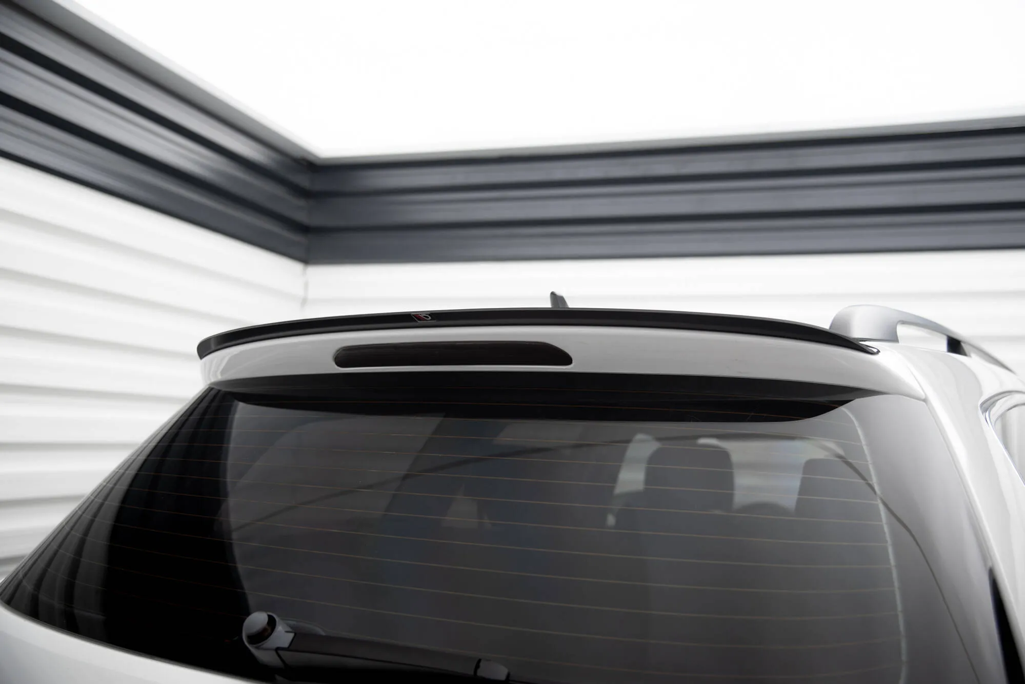Takspoiler Volkswagen Passat (Mk7) 2010-2015 | Glossy Black Edition