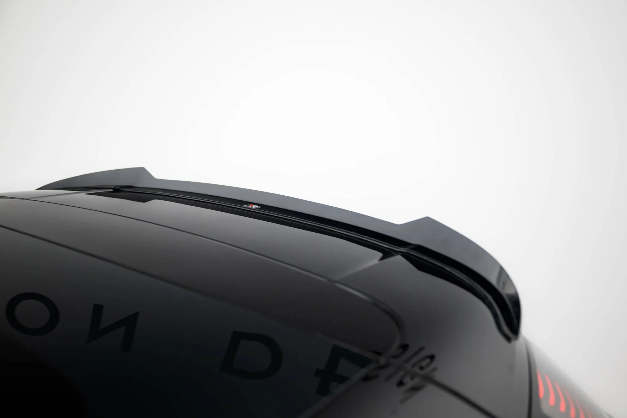 Takspoiler Volvo EX30 2023 -> | Glossy Black Edition Image 4