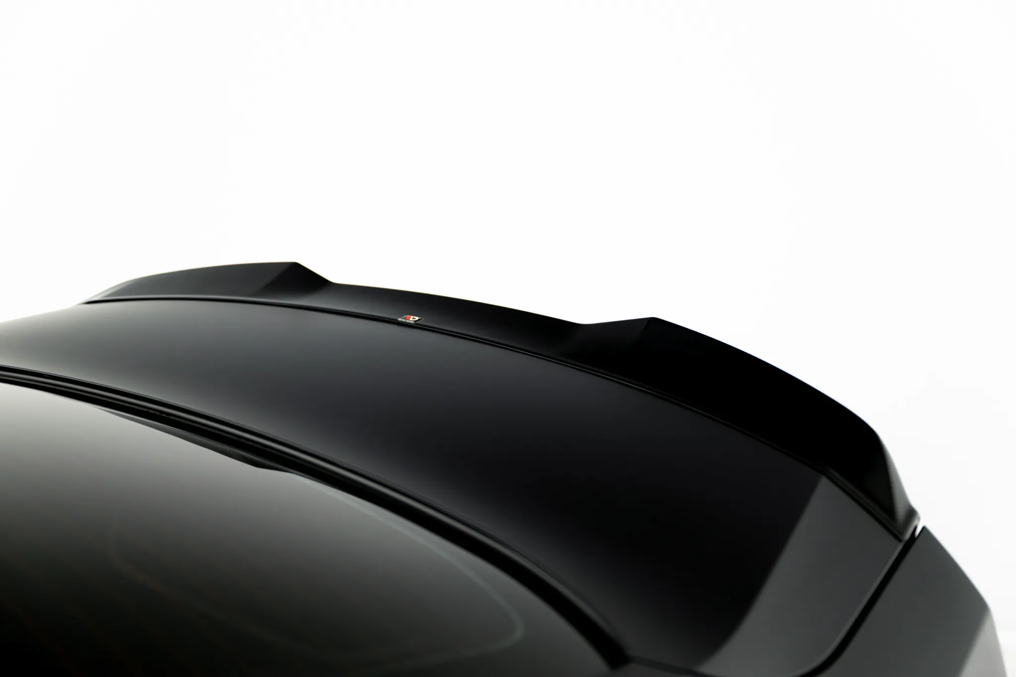 Takspoiler Volvo S60 III R-Design 2018 - 2024 | Glossy Black Edition – bilde 2