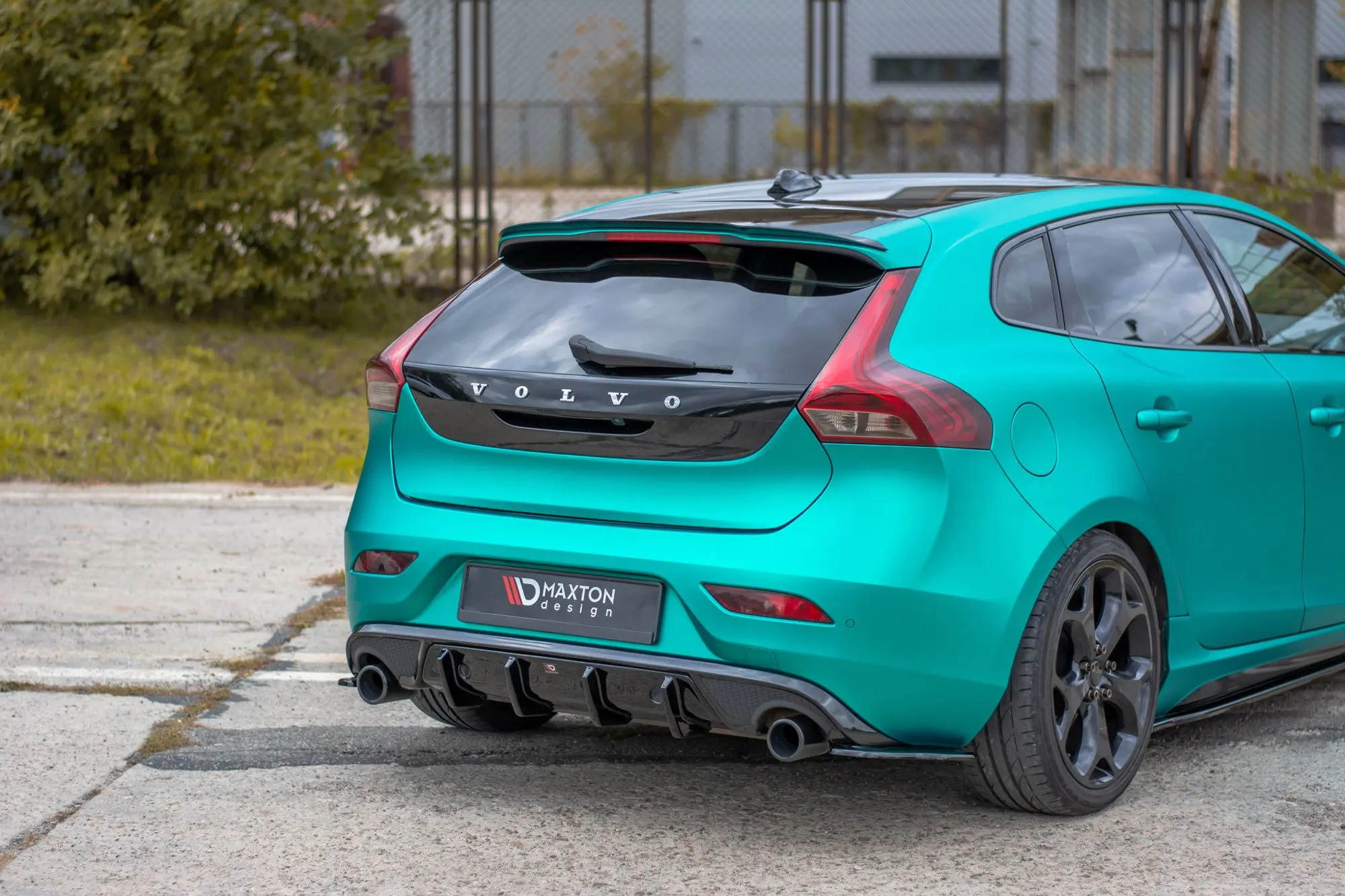TAKSPOILER Volvo V40 2012-2019 / Volvo V40 R-Design 2012-2019 – bilde 4