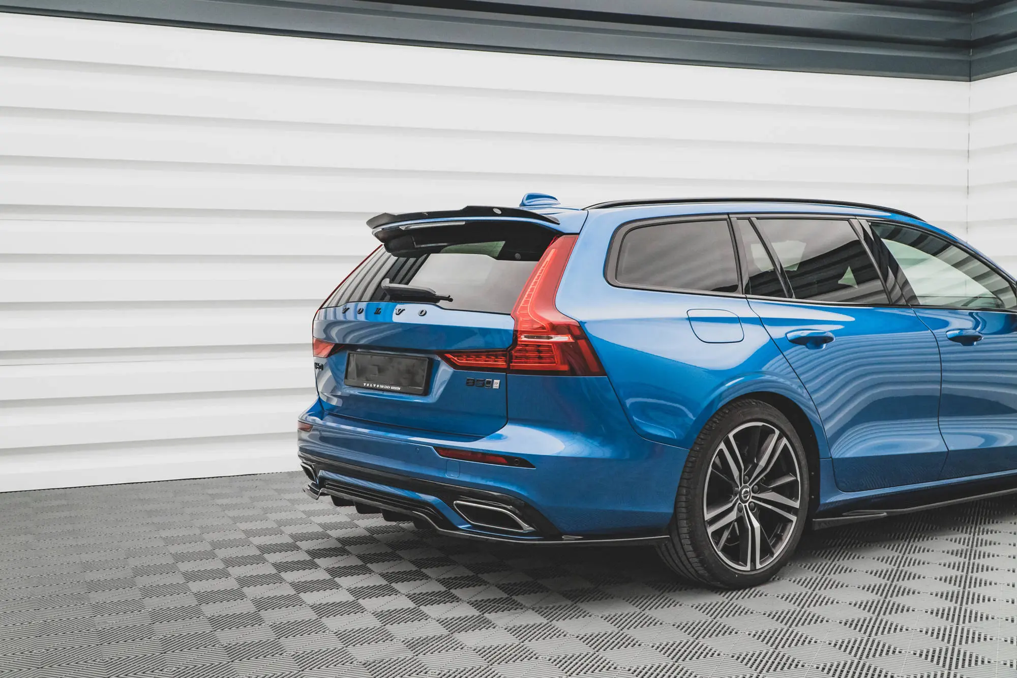 TAKSPOILER Volvo V60 II R-Design 2018-> – bilde 3
