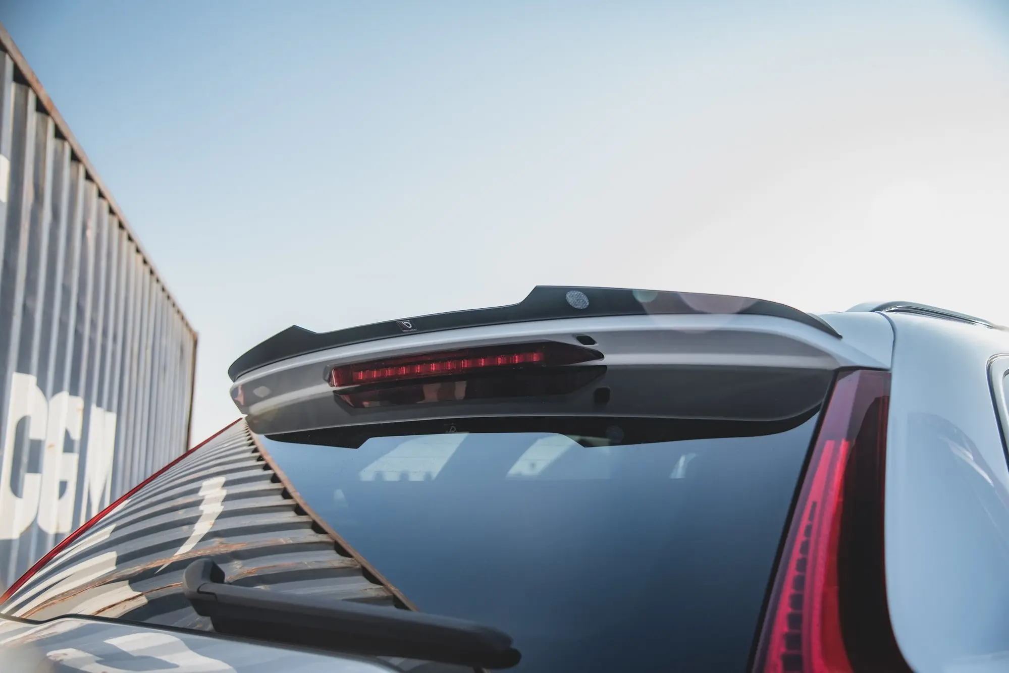Takspoiler Volvo XC60 II R-Design 2017 ->