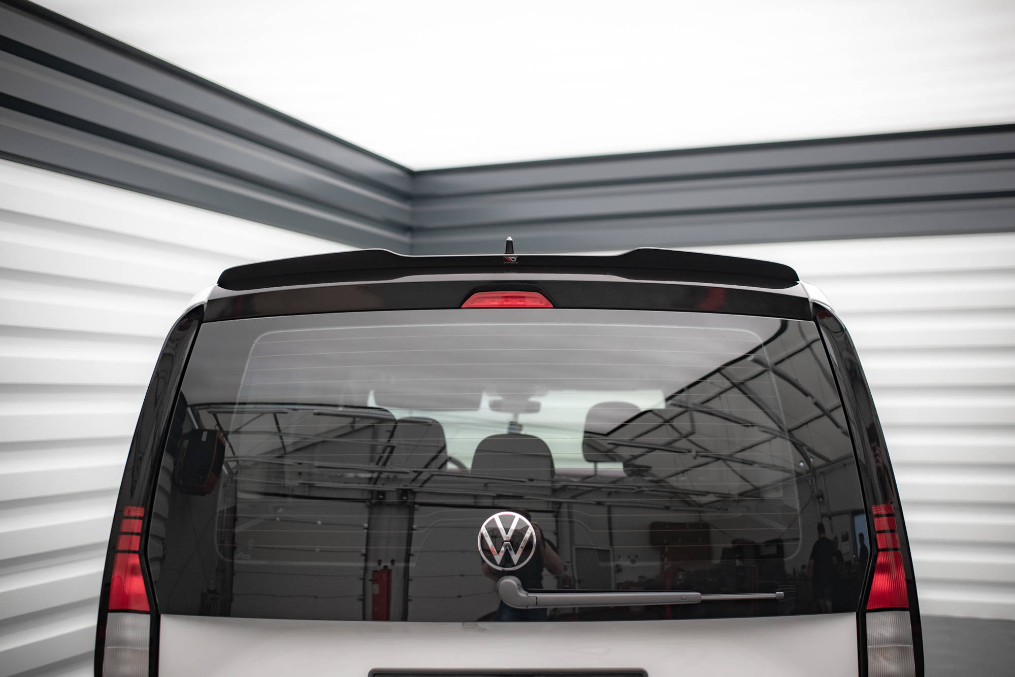 TAKSPOILER  VW Caddy V 2020 -> – bilde 2