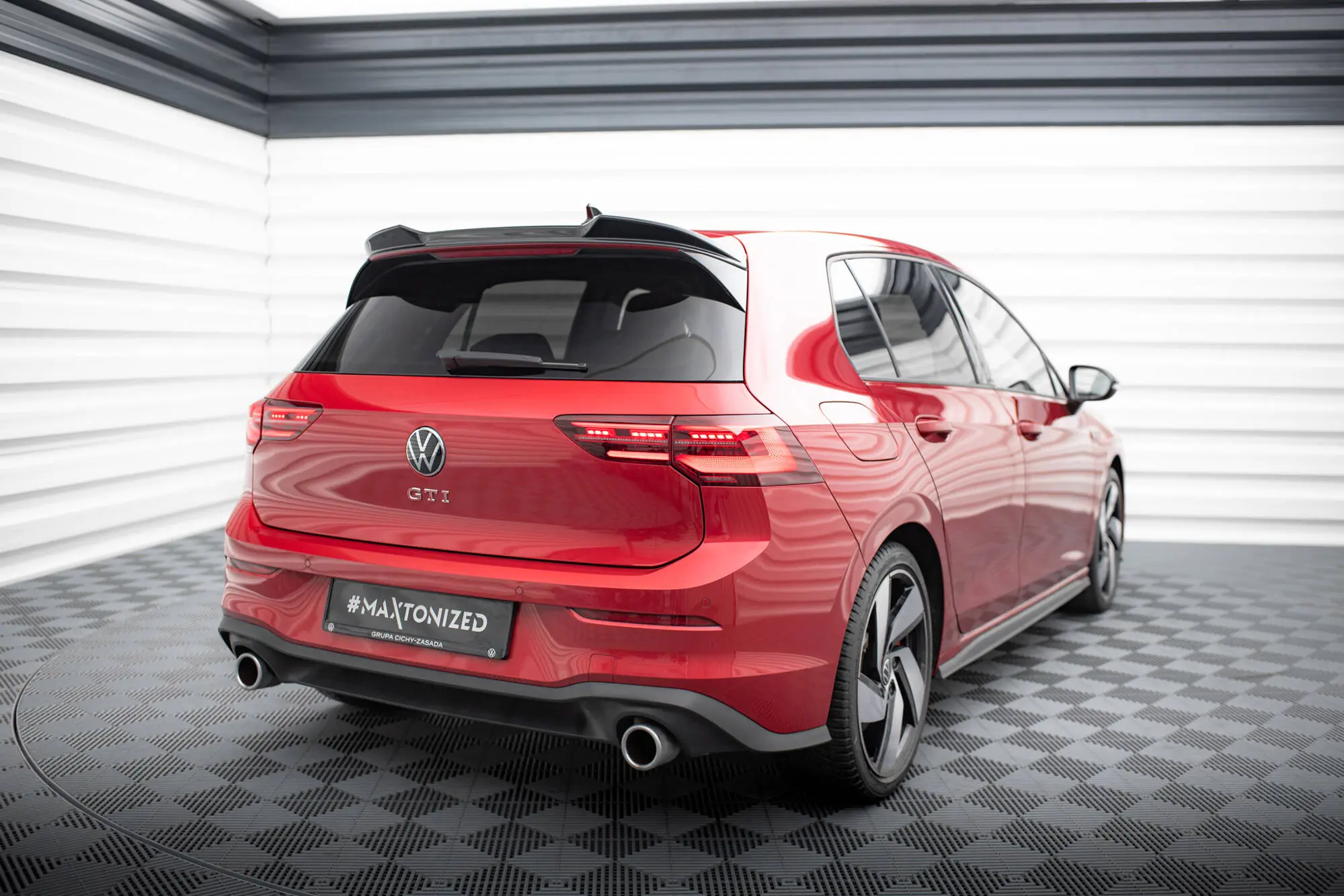 Takspoiler VW Golf GTI / R Mk8 2020 - > | 3D Glossy Black Edition – bilde 3