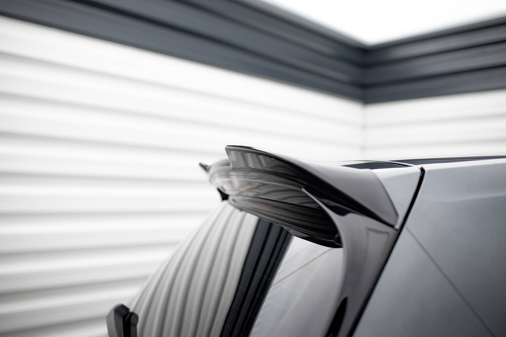 Takspoiler VW Golf R / R-Line / GTI mk7 2013 - 2019 | 3D Glossy Black Edition Image 1