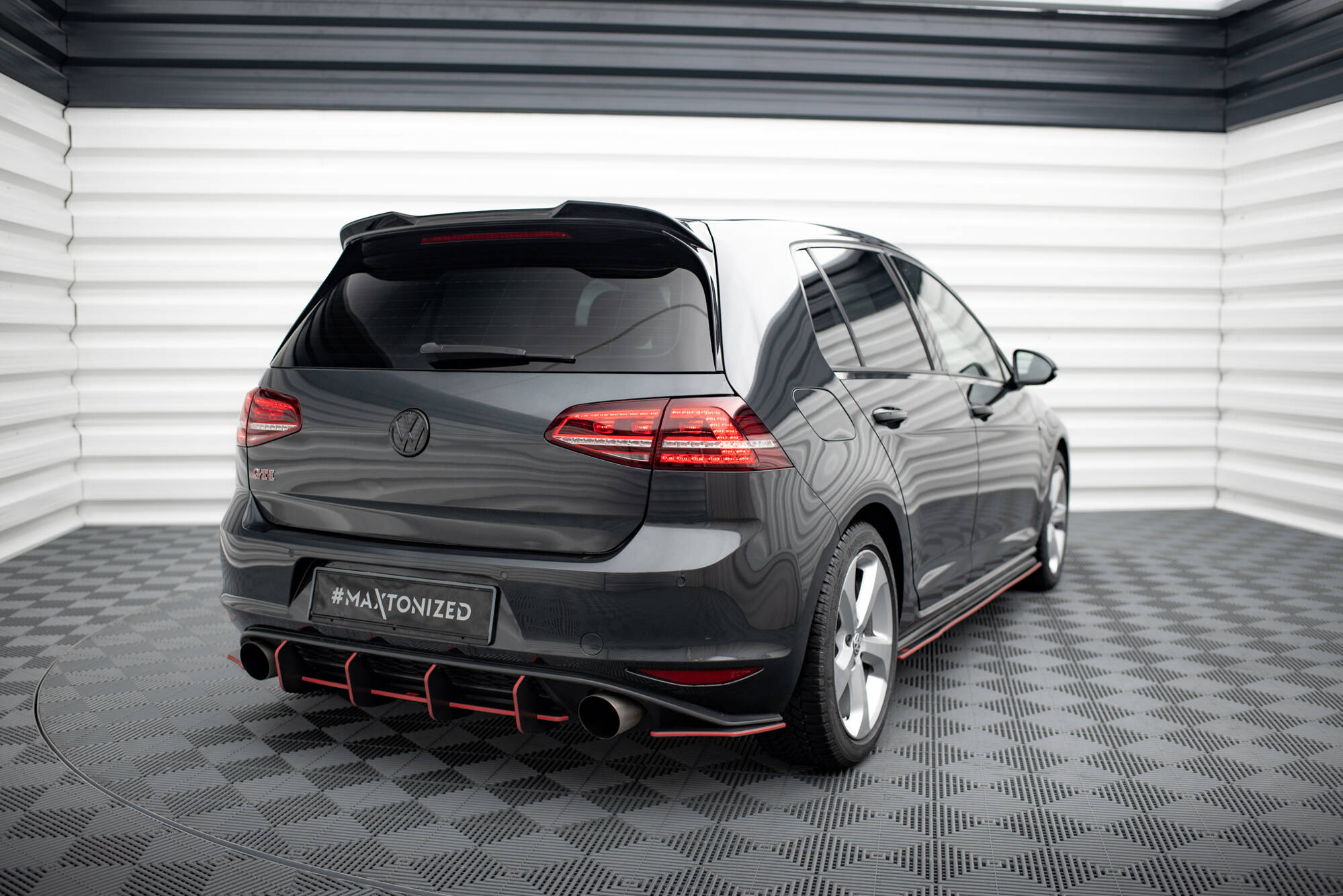 Takspoiler VW Golf R / R-Line / GTI mk7 2013 - 2019 | 3D Glossy Black Edition Image 6
