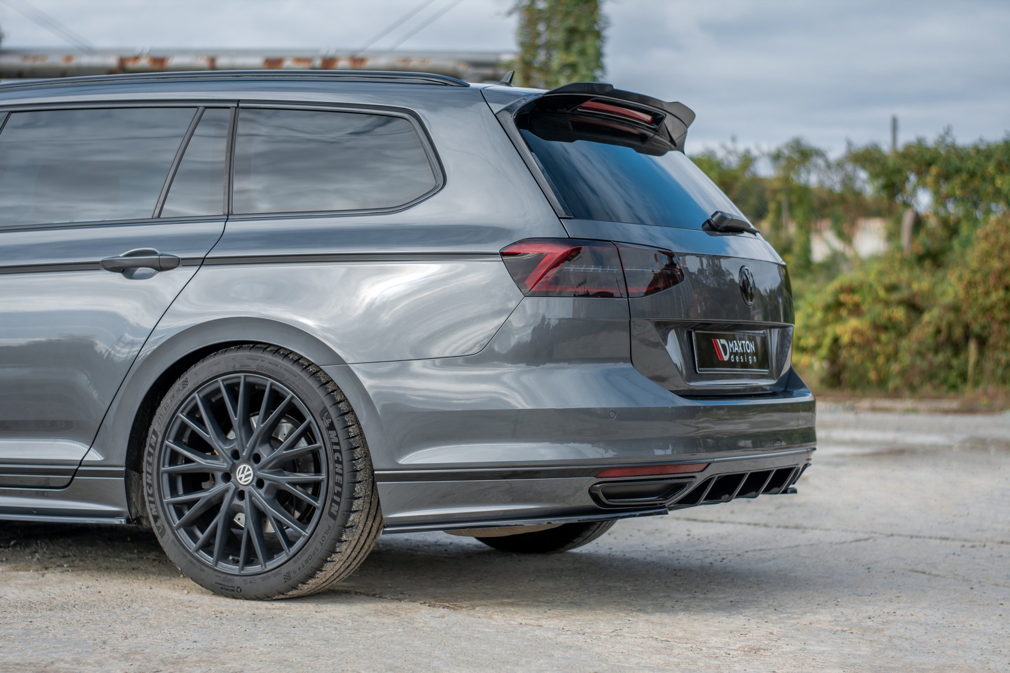 TAKSPOILER VW Passt B8 Variant R-Line 2014-2019 – bilde 3