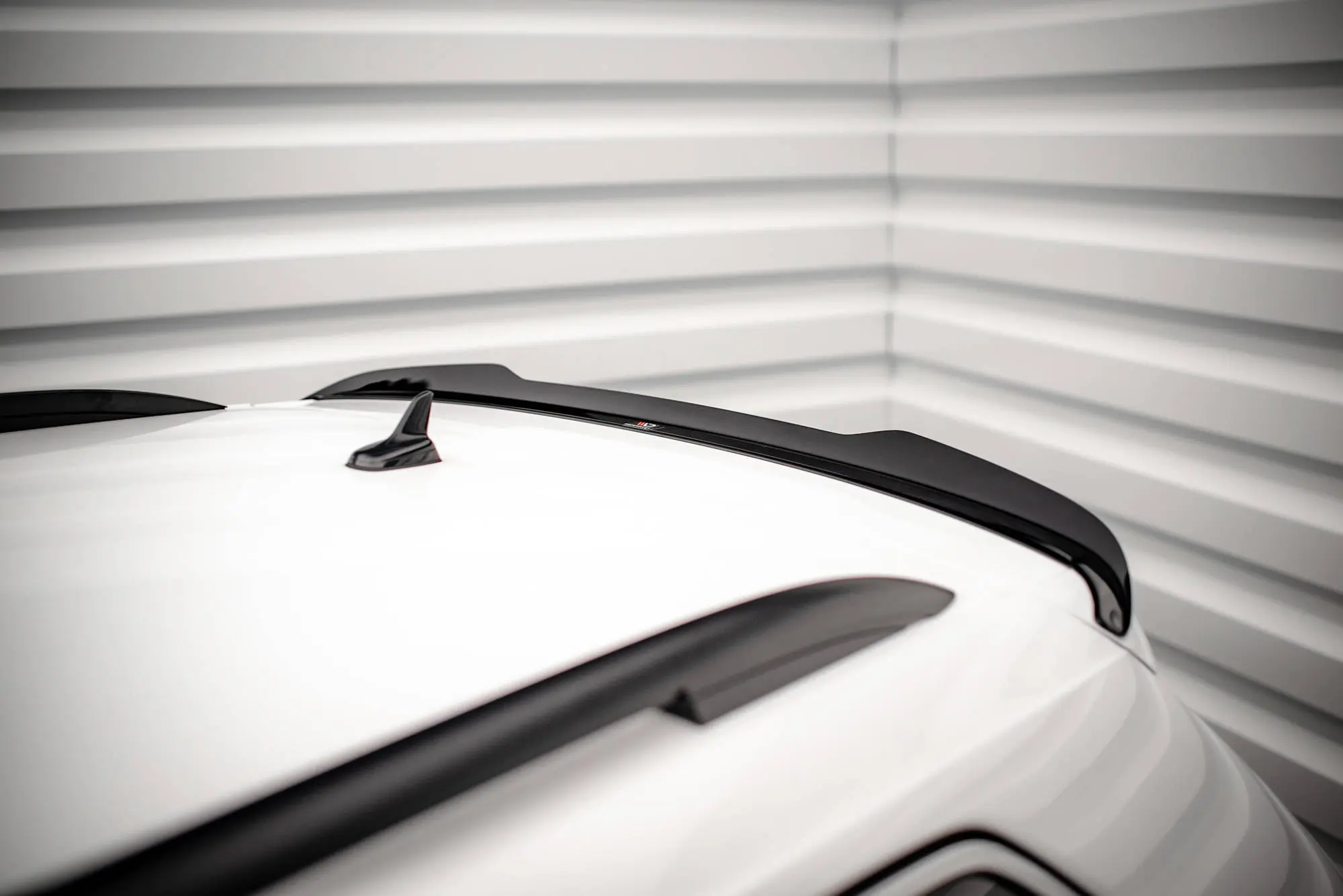 TAKSPOILER VW Tiguan II 2016 - 2020 – bilde 2