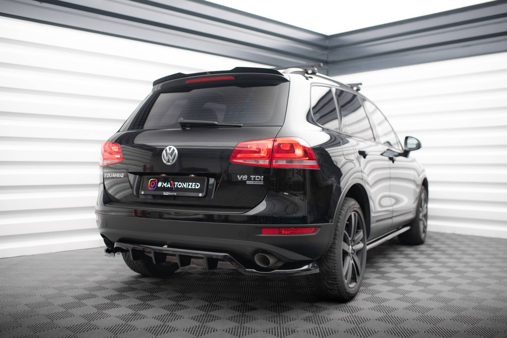 Takspoiler VW Touareg 7P 2010 - 2014 | Glossy Black Edition – bilde 4