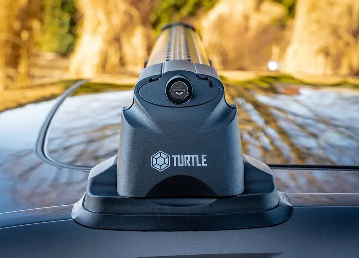 Takstativ BMW 1 (E87) 2004 - 2011 / BMW 1 (F20) 2011 - 2019  │ Turtle Air3 Roof Rack Black - sett 2 stk. – bilde 3
