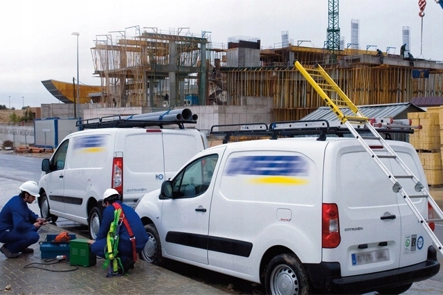 Takstativ plattform Ford Transit Connect I 2002 - 2012 │ L2 - Takgrind  Evo Rack Image 7