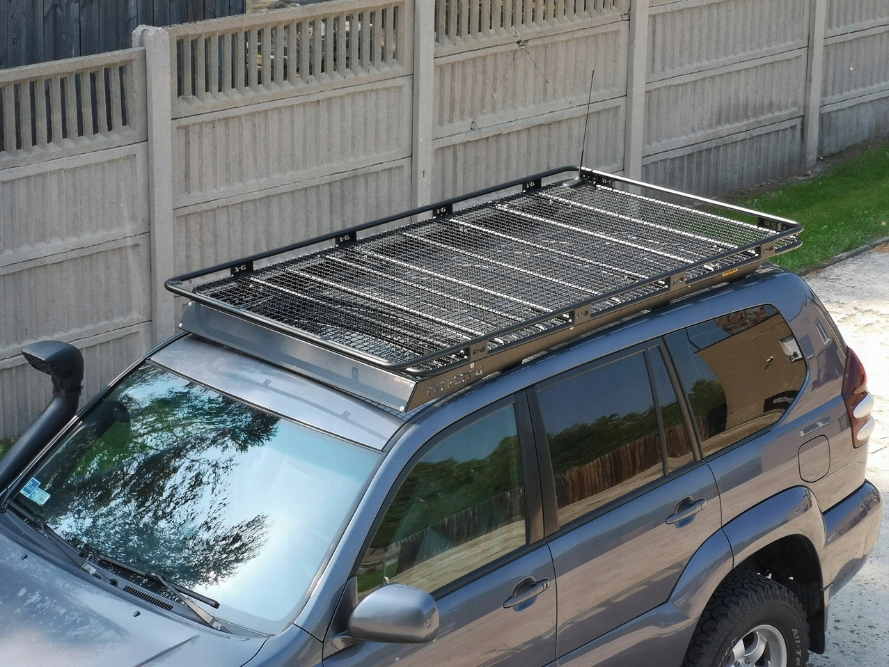 Takstativ plattform Toyota Land Cruiser J120 2002 - 2009 | Takgrind med nettinggulv