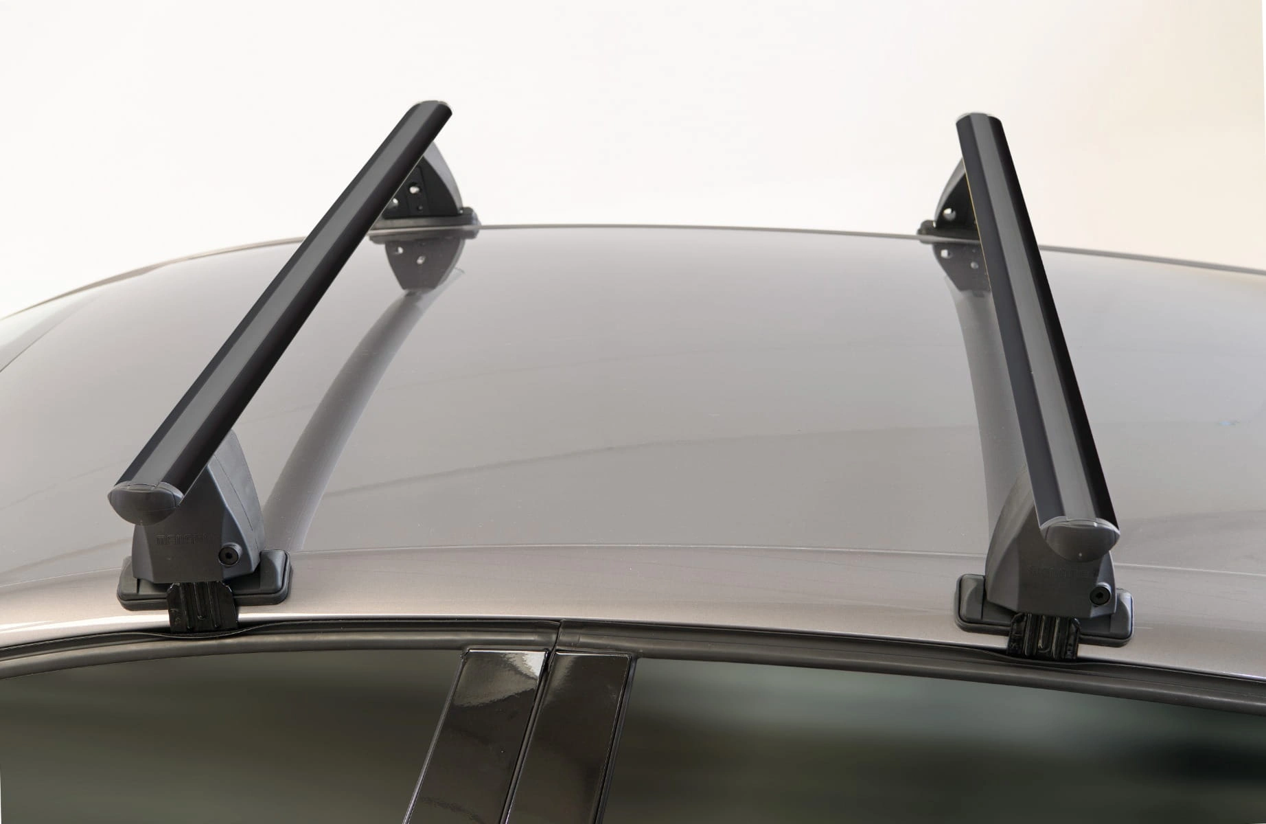 Takstativ Tesla Model 3 2017 ->  │ Genuine® Menabo Tesla Roof Racks - sett 2 stk.