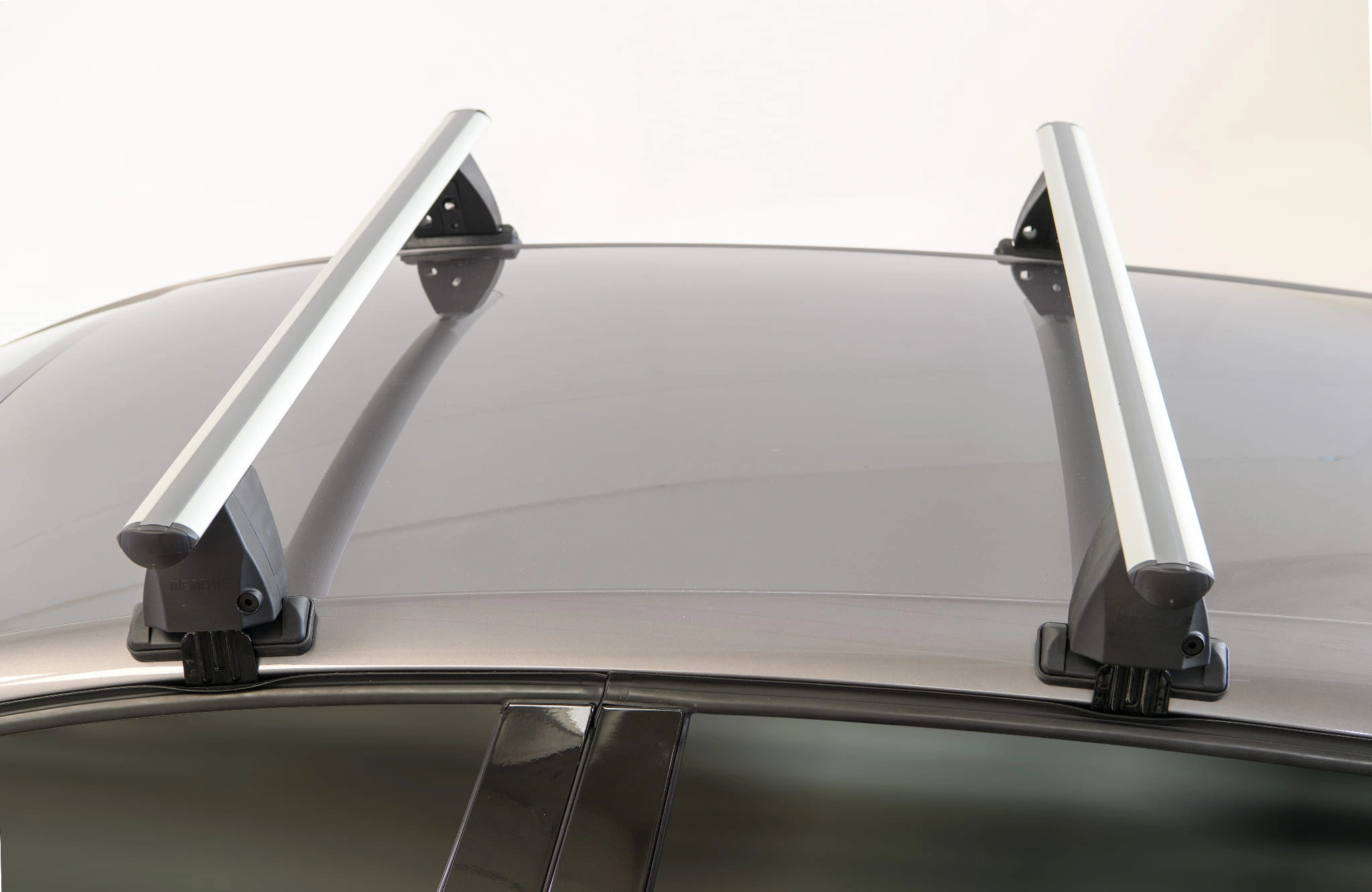Takstativ Toyota Tundra 2014 ->  │ Menabo Roof Racks - sett 2 stk.
