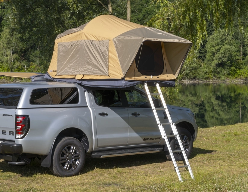 Taktelt ARB Flinders med stige – rask oppsett, solid ABS-gulv, madrass og LED-lys (140 x 240 cm) Image 2