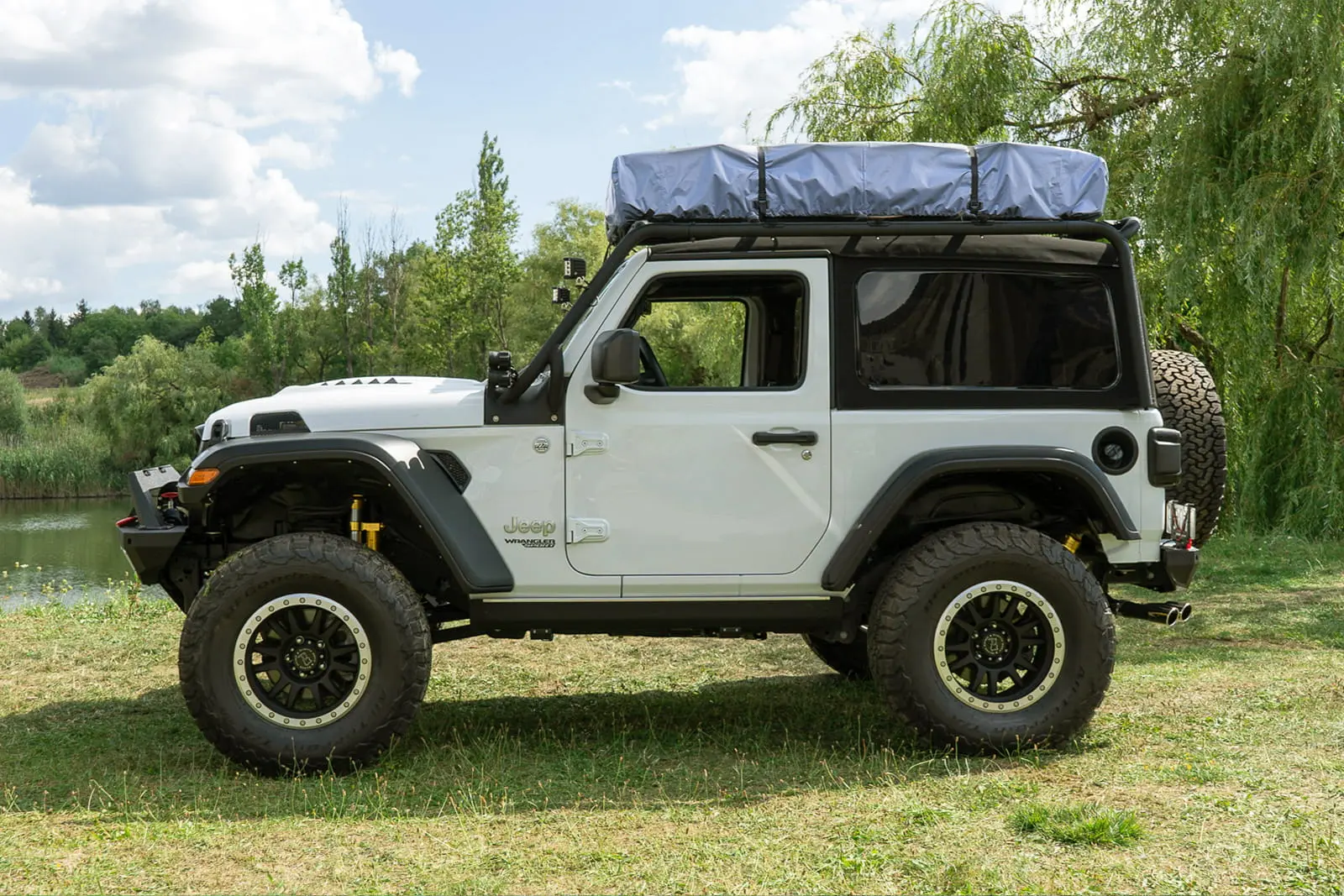Taktelt Jeep Wrangler 221 x 190 x 102 cm │ Grey & Black Edition │ 4-personer  Image 10
