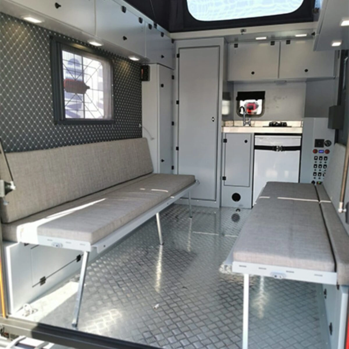 Terrengtilhenger Decamp Cross C3 │ offroad toy hauler med pop-up tak - 1800 kg totalvekt – bilde 8