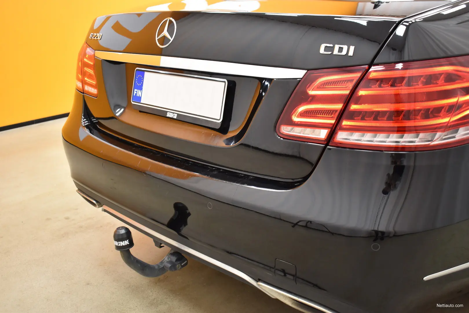 Tilhengerfeste avtagbart Mercedes-Benz E (W212) Sedan 2009-2016 Image 1