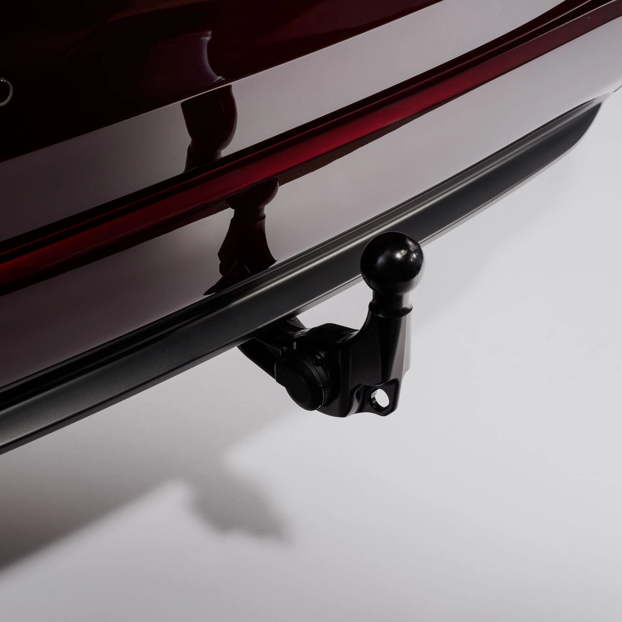 Tilhengerfeste Mazda CX-80 2024 -> │ med elsett Genuine® Svingbart towbar kit