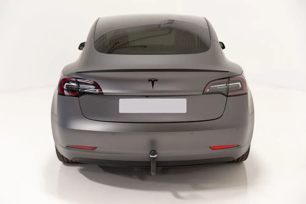 Tilhengerfeste Tesla Model 3 2017 - 2023  | for sykkelstativ og bagasjeboks Image 1