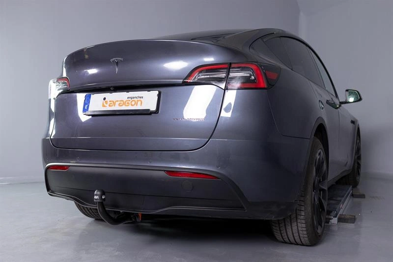 Tilhengerfeste Tesla Model Y 2020 -> │ Genuine® Aragon Vertikalt Avtagbart krok Image 4