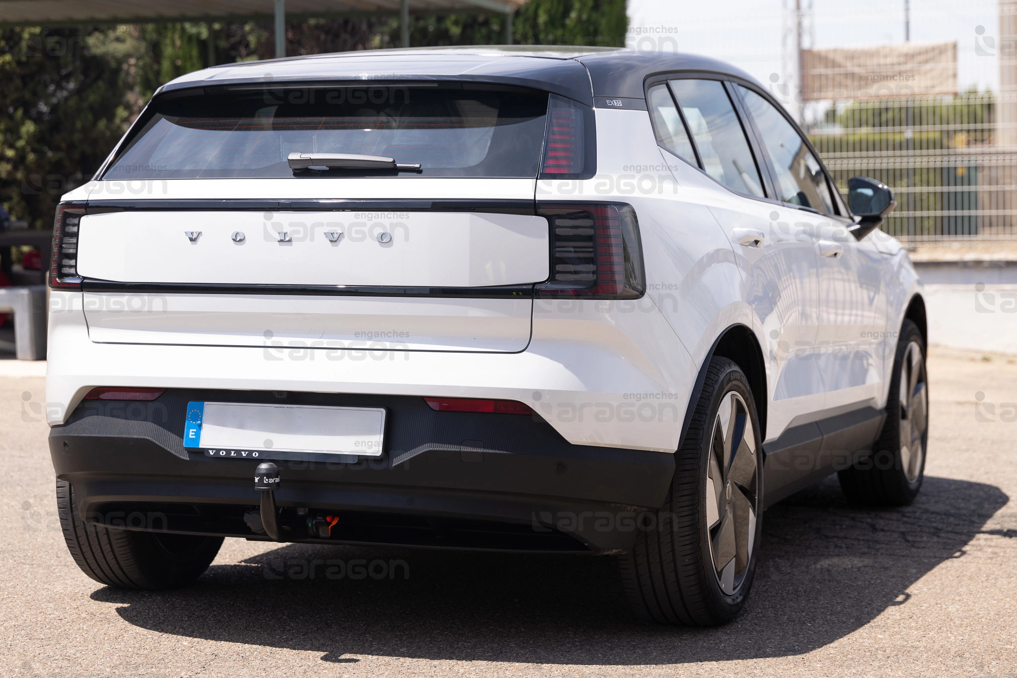 Tilhengerfeste Volvo EX30 2023 -> | Vertikalt Avtagbart krok Image 3