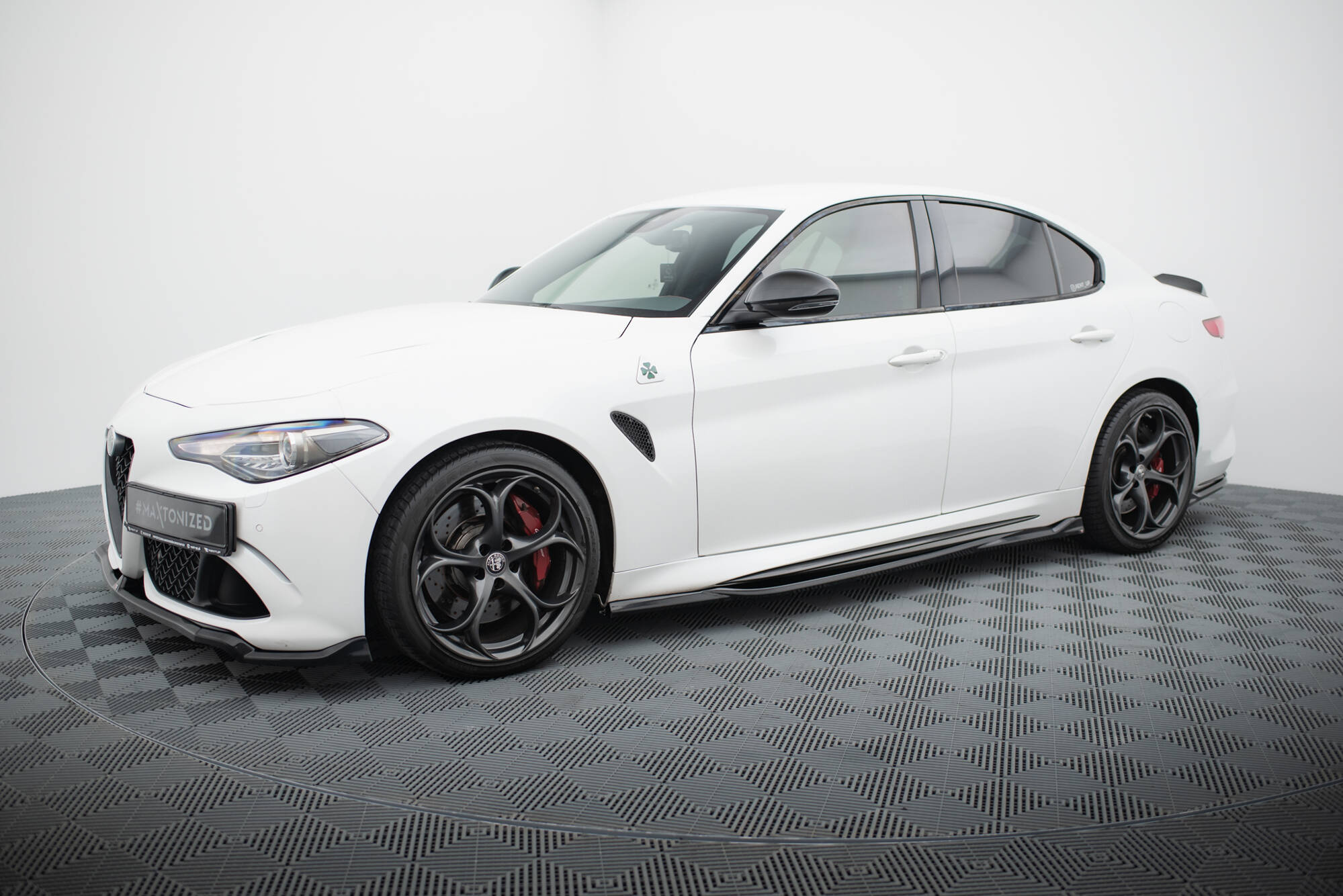 Tuningkit Alfa Romeo Giulia Quadrifoglio 2016 -> | Sport Eksteriør Styling-sett