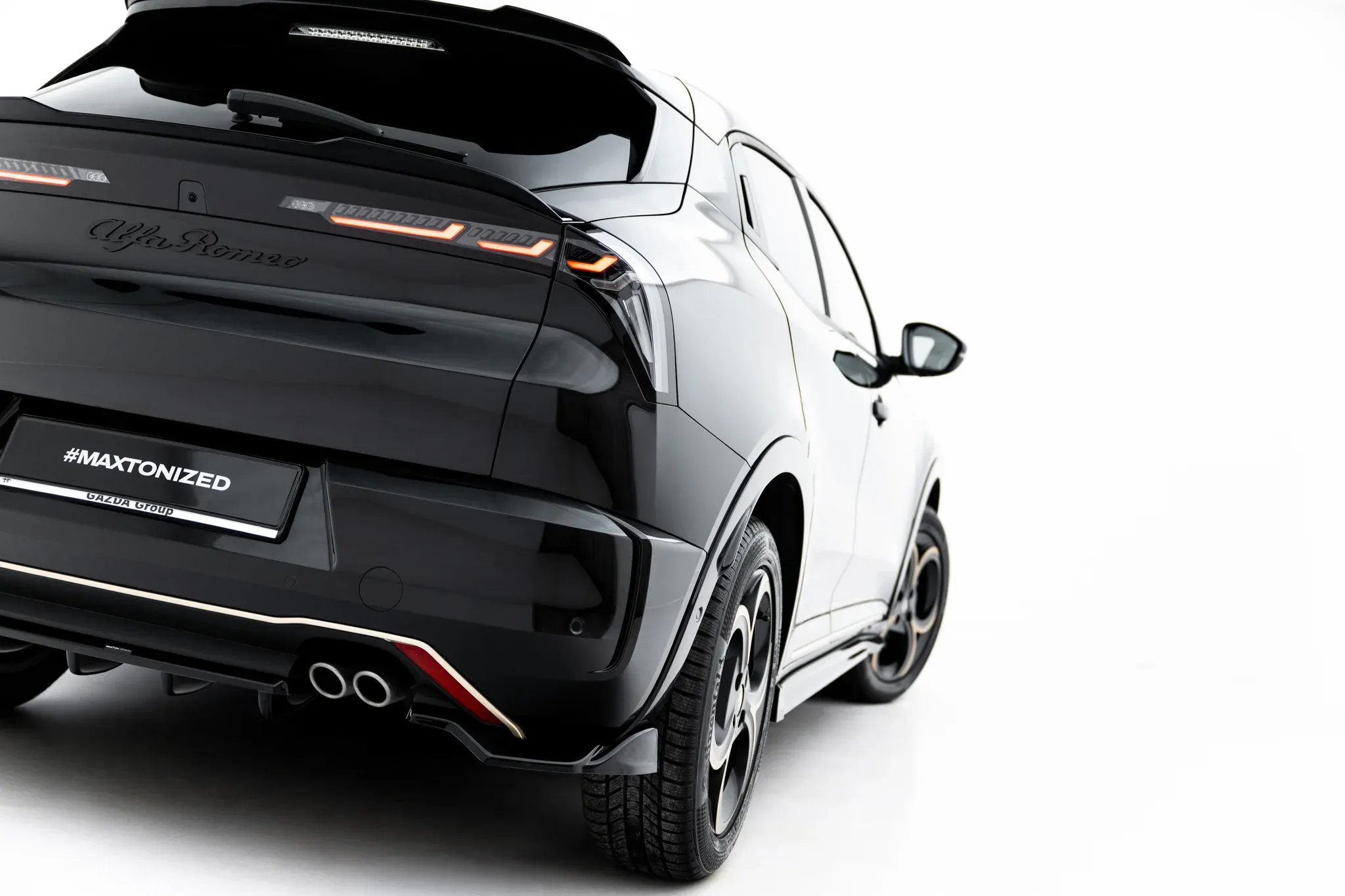 Tuningkit Alfa Romeo Junior I 2024 -> | Glossy Black Edition – bilde 12