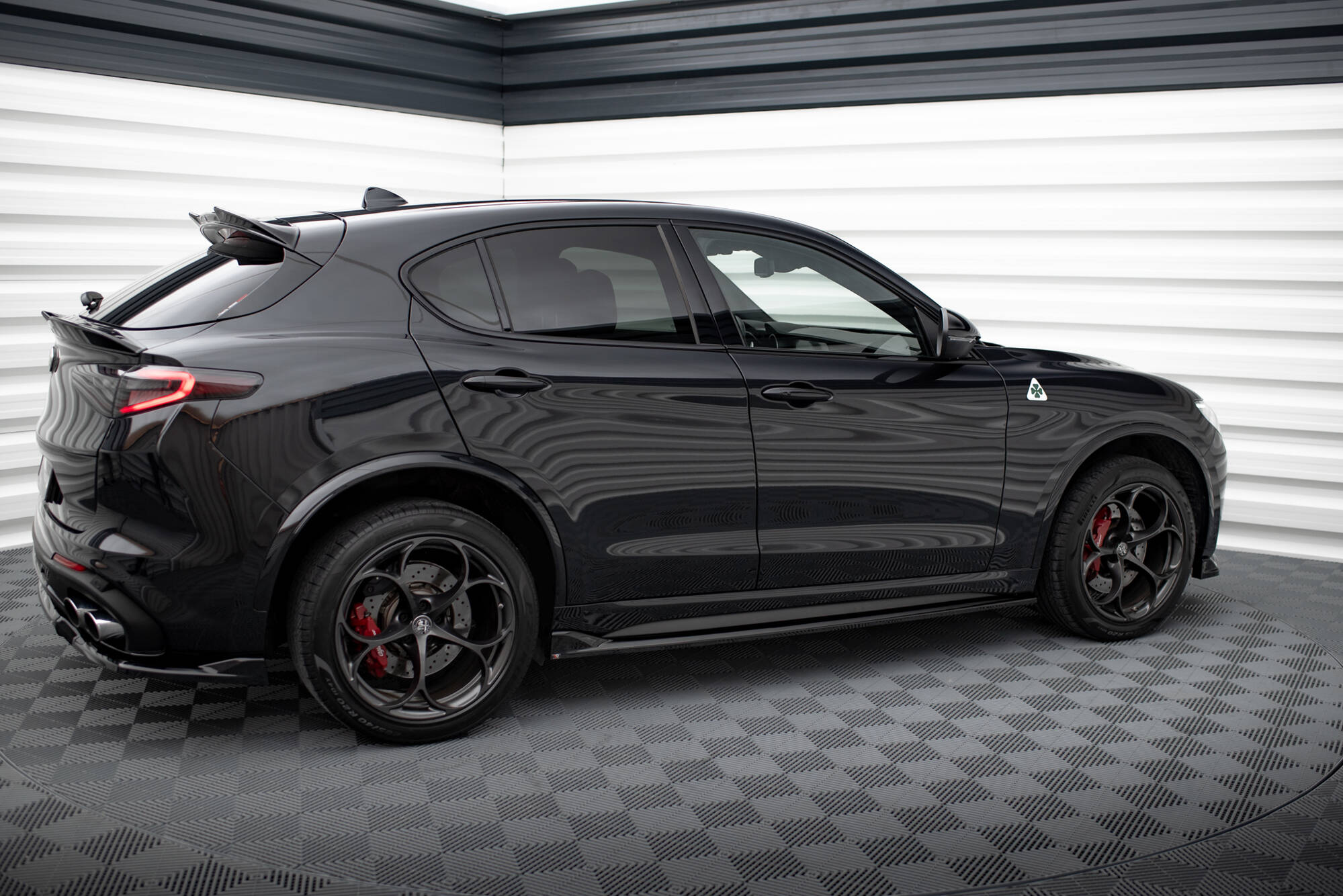 Tuningkit Alfa Romeo Stelvio Quadrifoglio I 2016 - 2020 | Sport Eksteriør Styling-sett