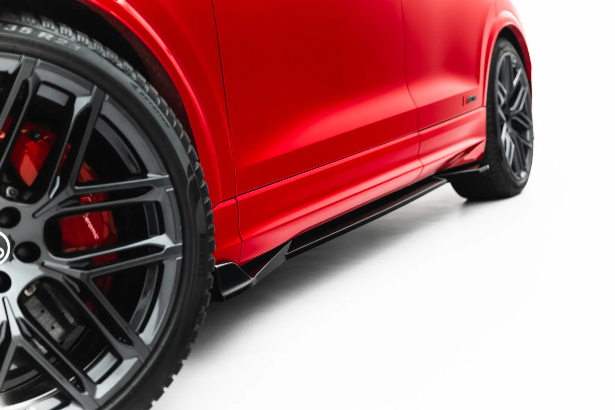 Tuningkit Audi RSQ8 (Mk1 Facelift) 2023-2026 | Glossy Black Edition – bilde 7